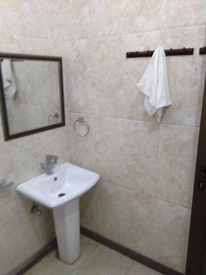 Primrose Hotel And Restaurant Сонипат Экстерьер фото